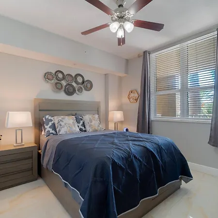 The Relaxing Oasis Suite - Casa Costa 201S 1 Bedroom, Pools, Jacuzzi, Beach, Shops & Dog Friendly